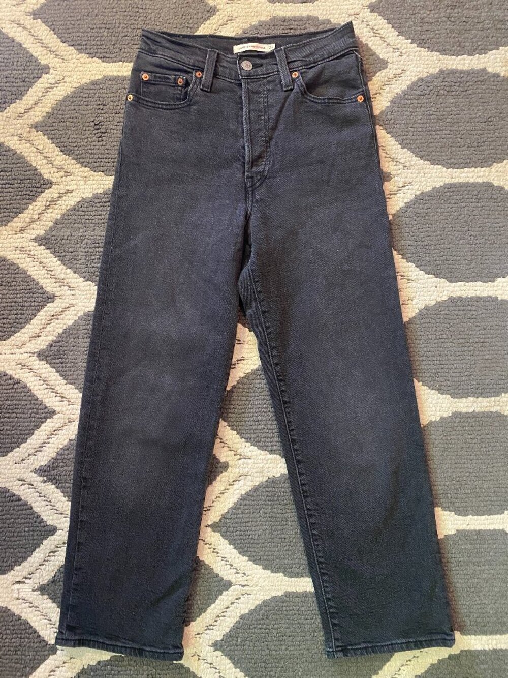 Levi’s Women’s Ribcage Straight Ankle Jeans Size 25 Black Wash Like New